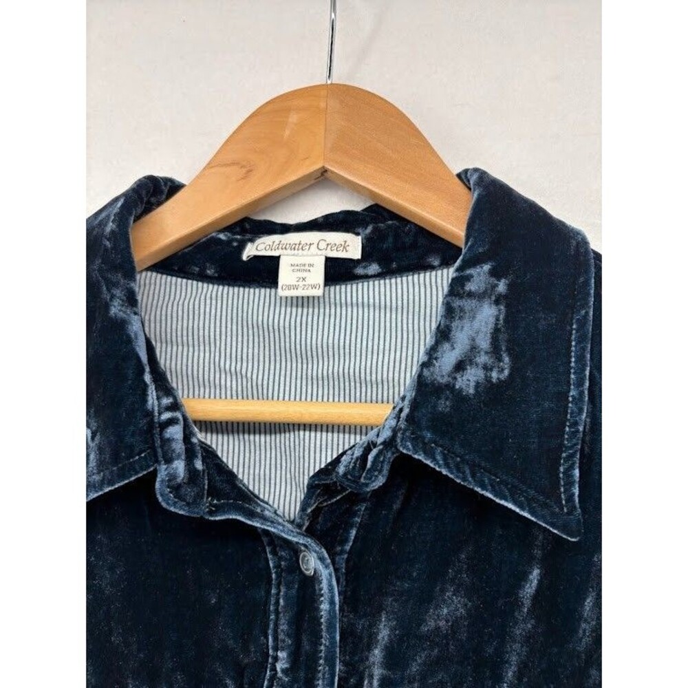 Coldwater Creek Size 2X Crushed Velvet Button Down Tunic with Pockets Navy Blue - Picture 3 of 7
